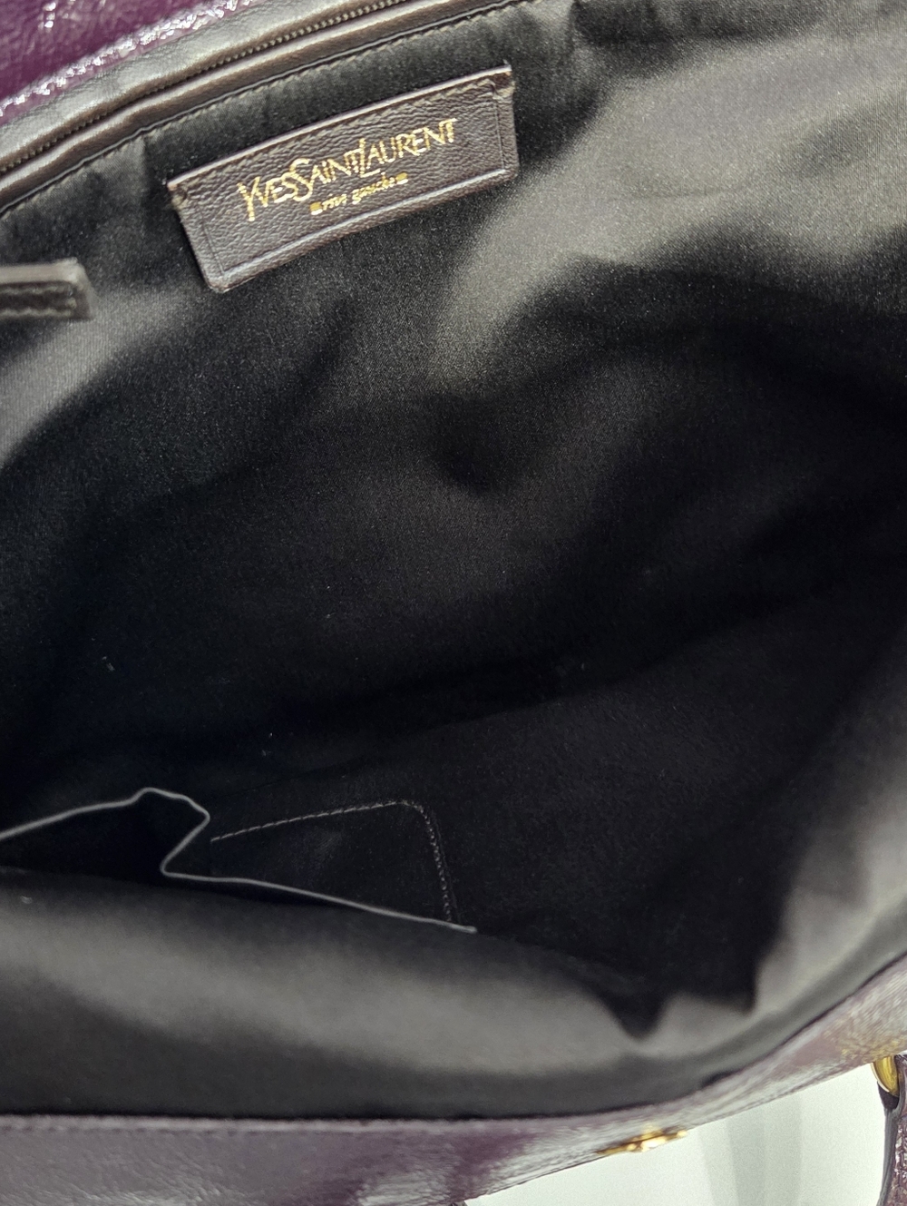 YSL YVES SAINT LAURENT SAC METROPOLIS / TRIBUTE BAG AUBERGINE EGGPLANT PATENT - Picture 7 of 10